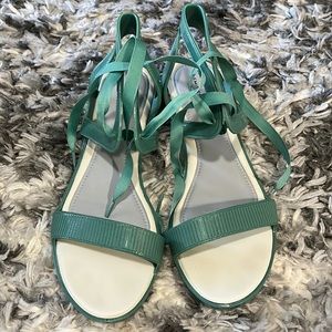 Chinese Laundry Sandals Size 7 1/2